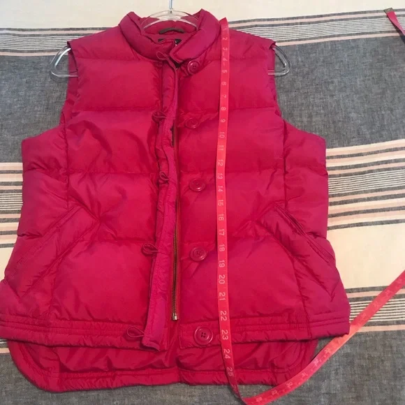 J CREW | Lg | 20” across | Poly fill - Picture 8 of 12